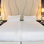 Plaza Premium Grand Winston 4* Rijswijk