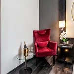 Plaza Premium Grand Winston 4* Rijswijk