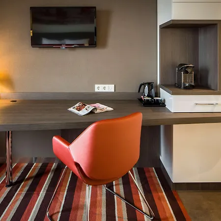 Hotel Plaza Premium Grand Winston 4*