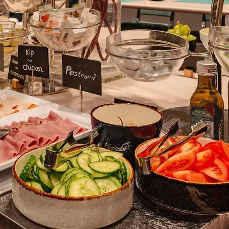 Plaza Premium Grand Winston 酒店 4*