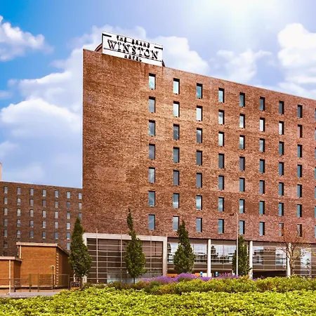 Plaza Premium Grand Winston