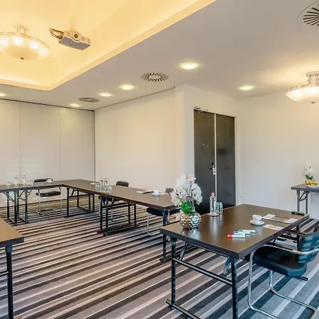 Western Grand Winston Hotel