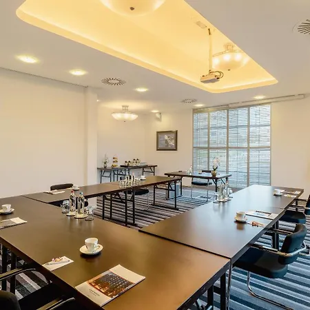 Hotel Plaza Premium Grand Winston