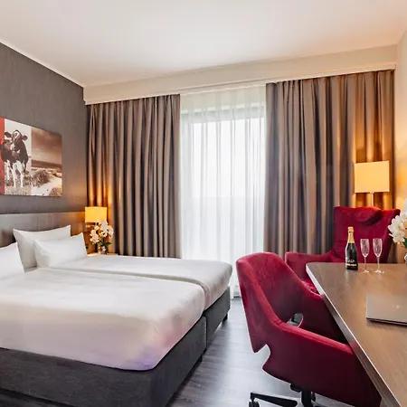 Plaza Premium Grand Winston Hotel 4*