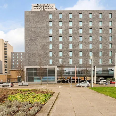 Plaza Premium Grand Winston