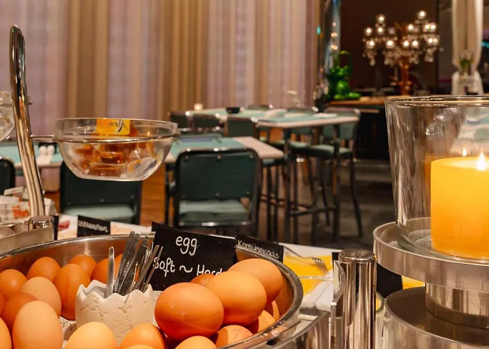 Plaza Premium Grand Winston فندق 4*