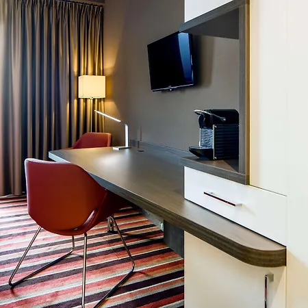 Plaza Premium Grand Winston 호텔