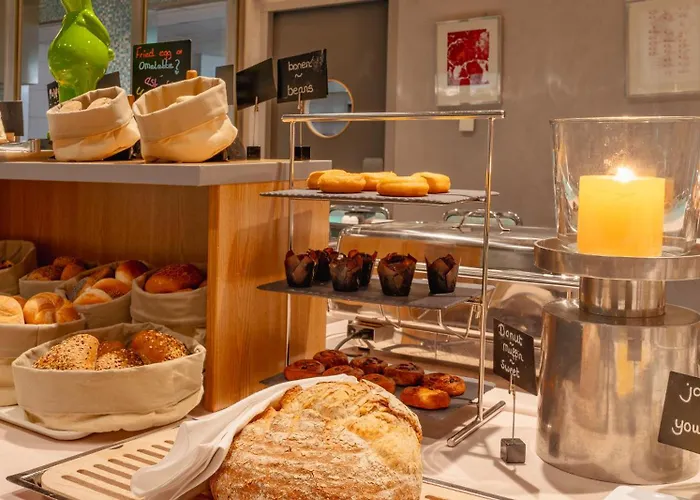 Plaza Premium Grand Winston