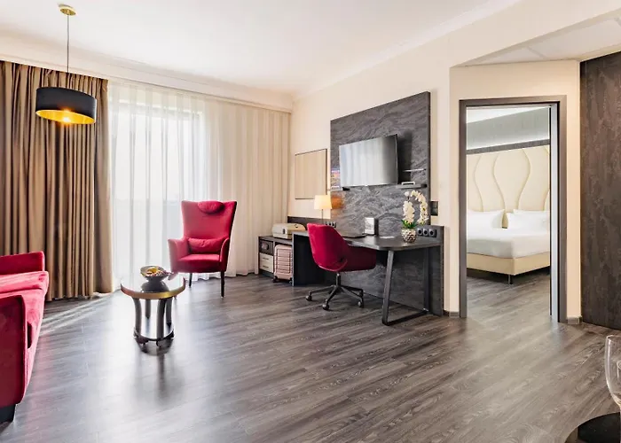 Plaza Premium Grand Winston Otel Rijswijk